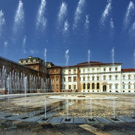 Alle Porte Della Reggia Venaria Reale Exterior foto